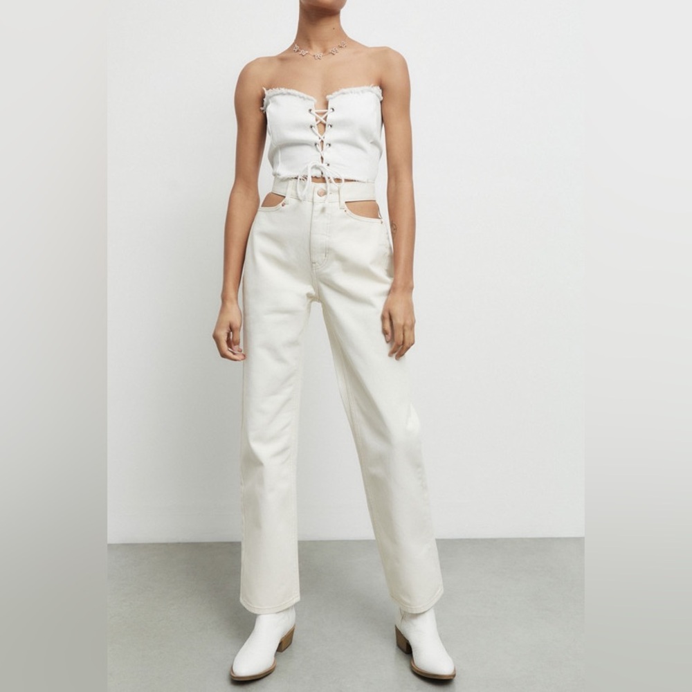 BDG by Urban Outfitters Cutout‎ Cowboy Cream Jeans